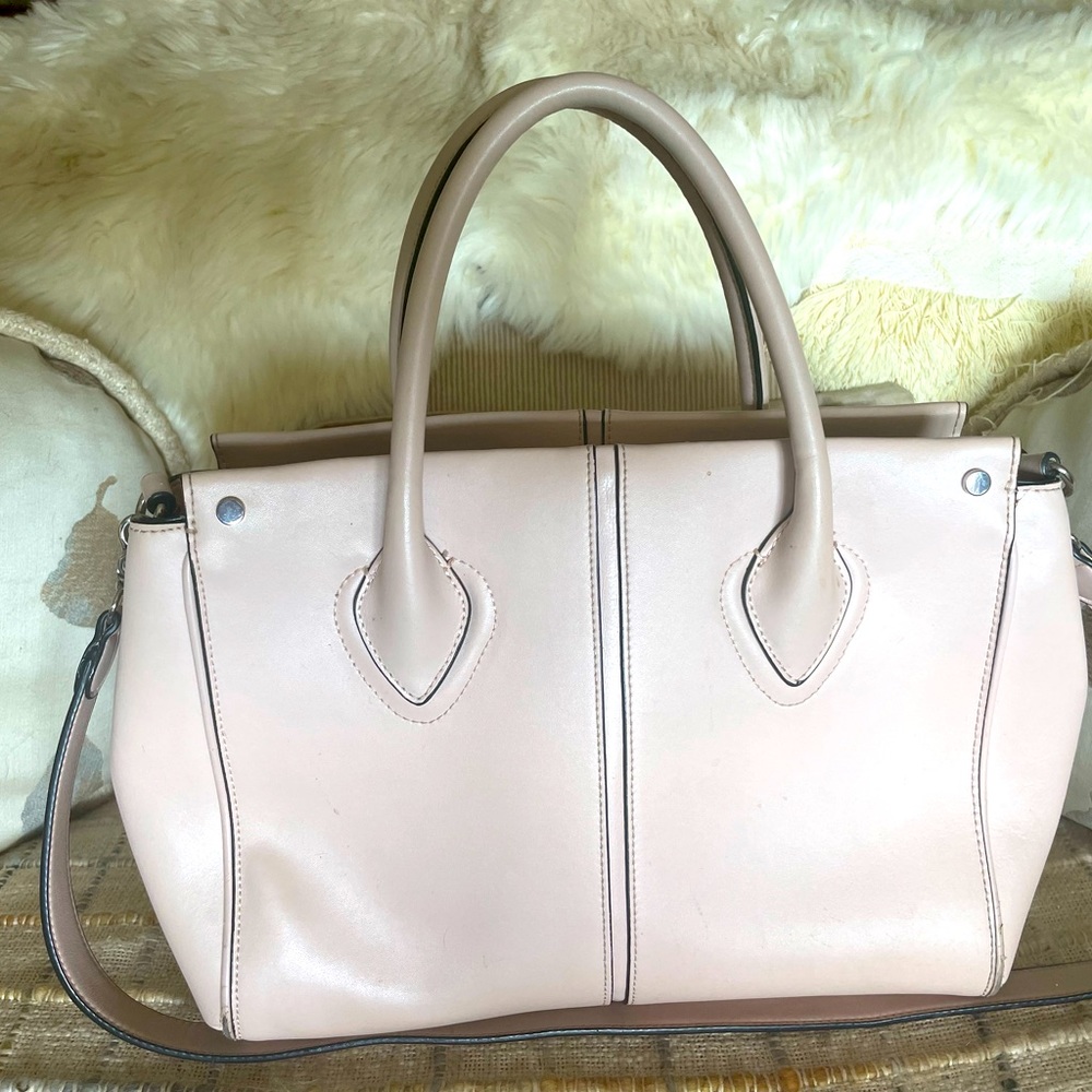 Ivanka Trump satchel bag. Light pink.